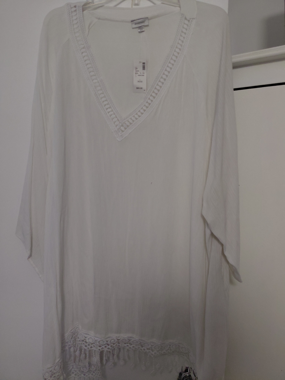 Avenue White V-Neck Crochet Hem Tunic